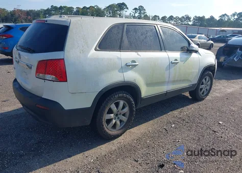 2011 Kia Sorento Lx z USA, uszkodzony, nr VIN 5XYKT4A14BG101845
